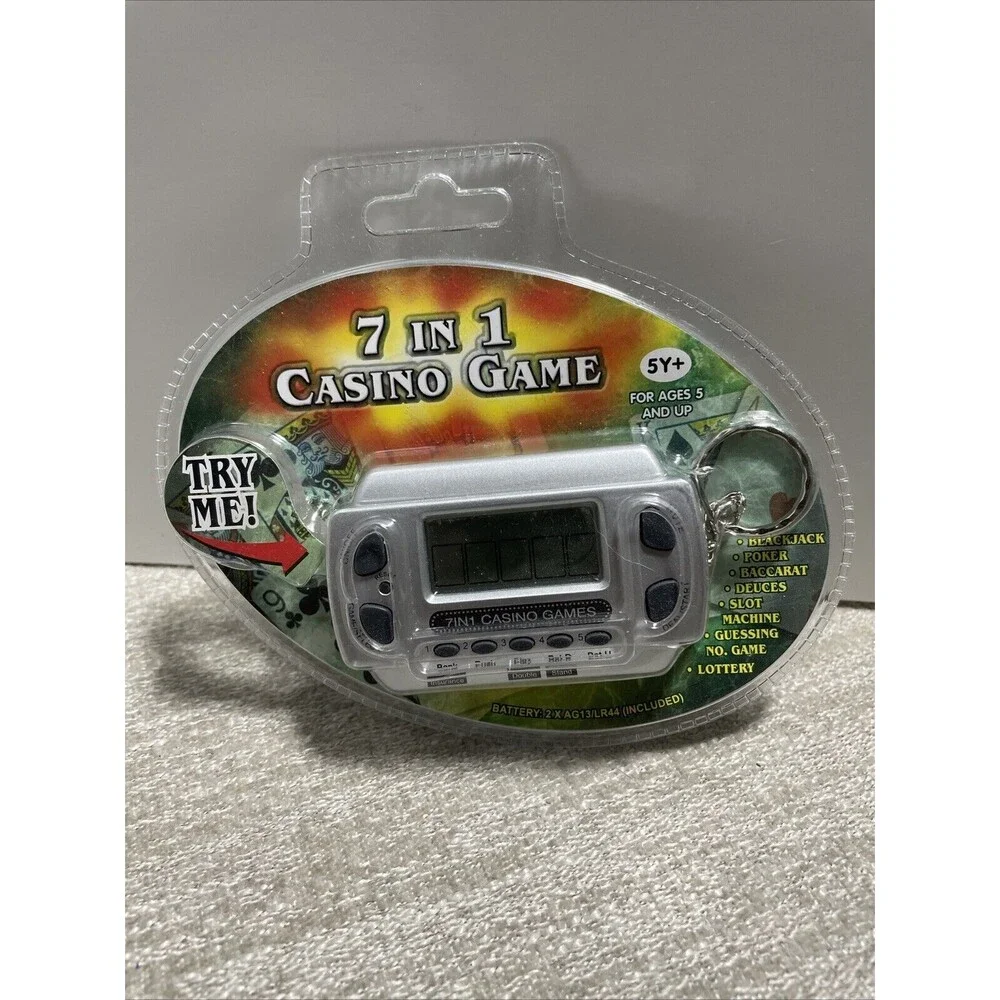 Casino Game Toy Game Keychain 7 in 1 Gambling Poker Slots Blackjack New Sealed